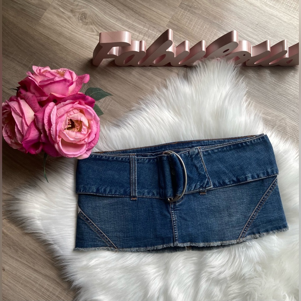 Hollister Blue Denim Low Rise Rare Vintage Belted Mini Skirt Skort Size 5